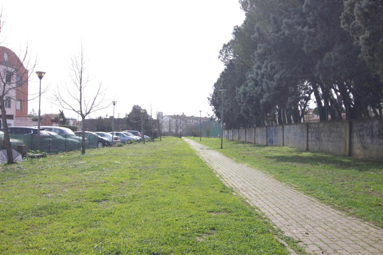 פיזה 1Km Dalla Torre Appart. Con Balcone E Posto Auto מראה חיצוני תמונה